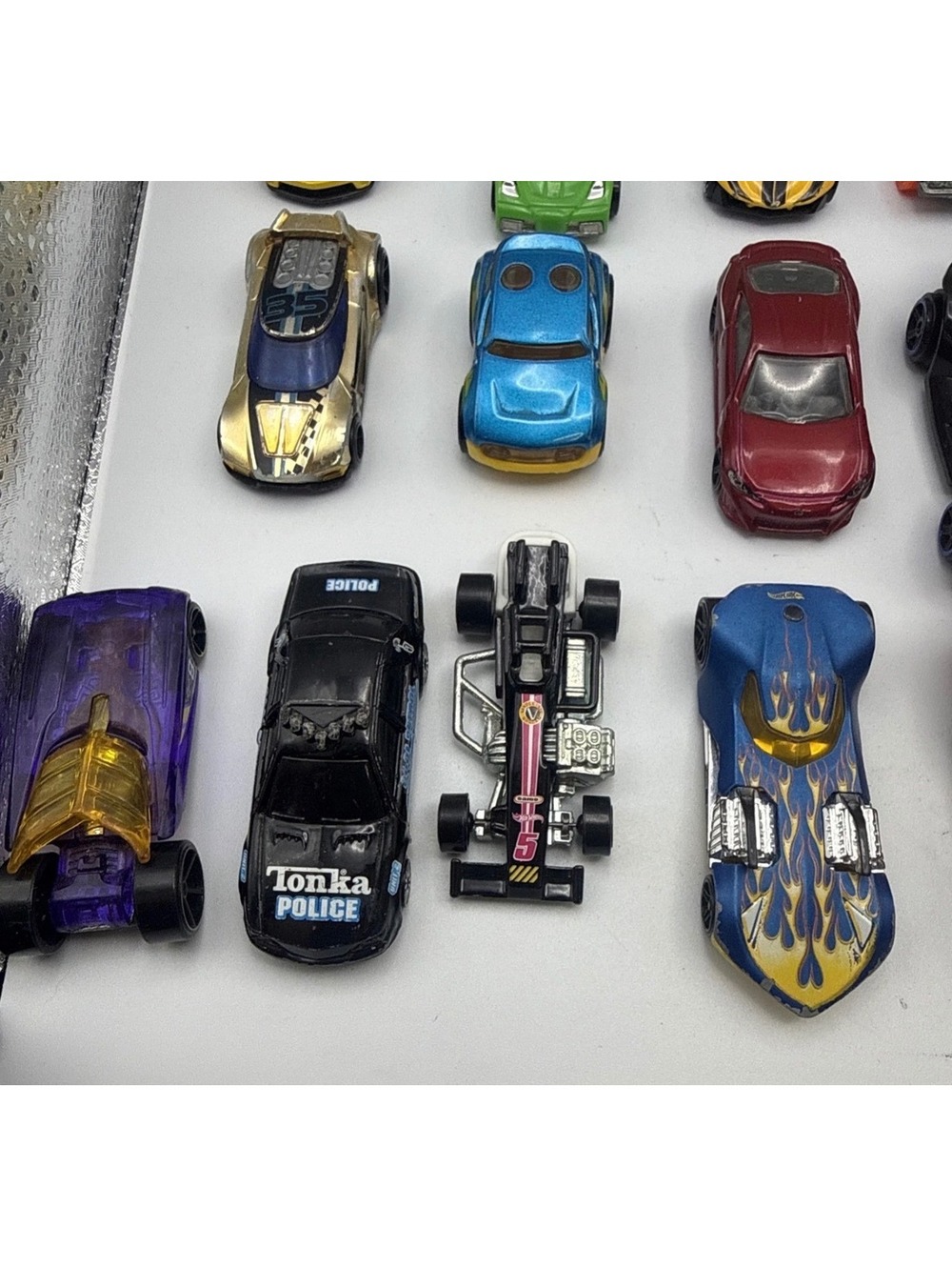 Hot Wheels Diecast Toy Car Lot - 20 Vehicles Including Lightning McQueen - Picture 7 of 7